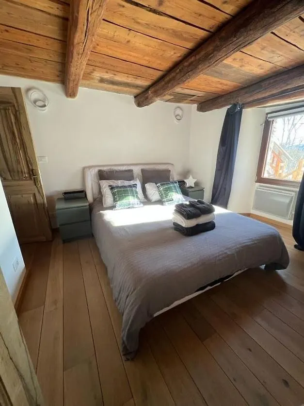Chalet Spacieux Et Authentique 12 Personnes Allos