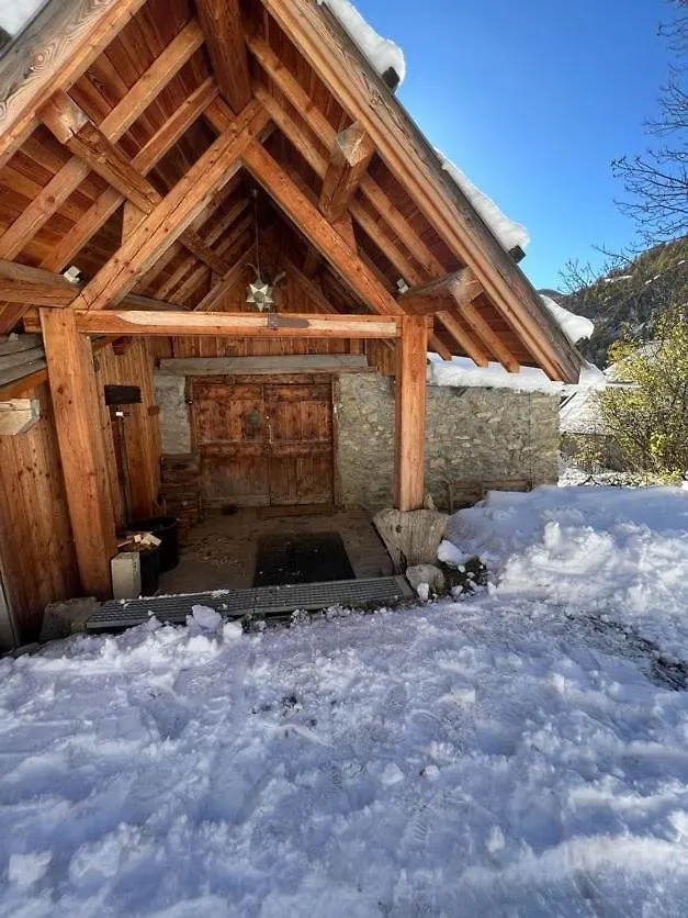 Chalet Spacieux Et Authentique 12 Personnes Allos