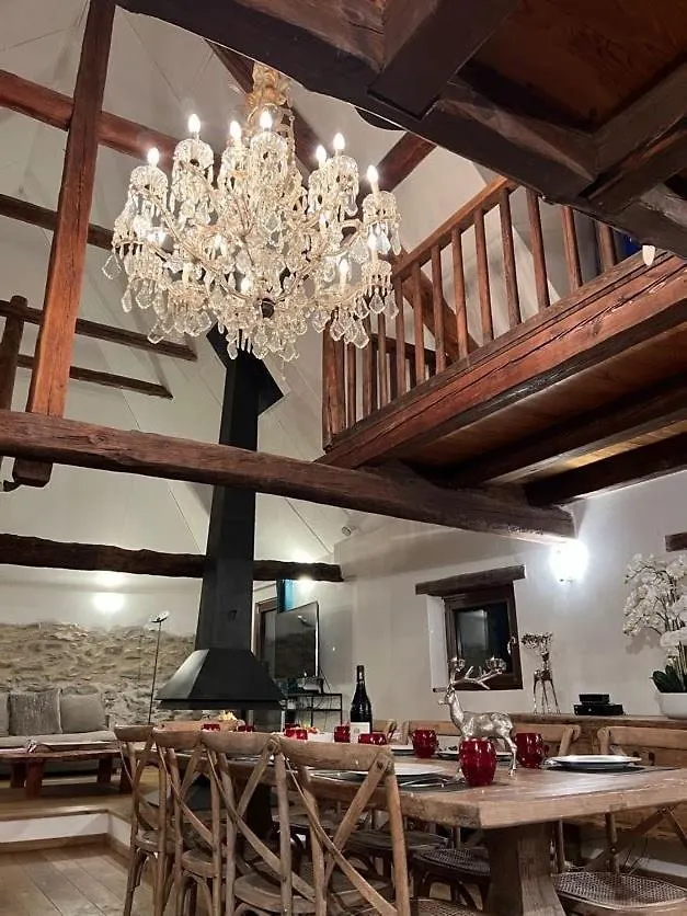 Chalet Spacieux Et Authentique 12 Personnes Allos France