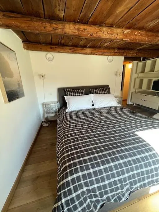 Chalet Spacieux Et Authentique 12 Personnes Allos 0*,  France