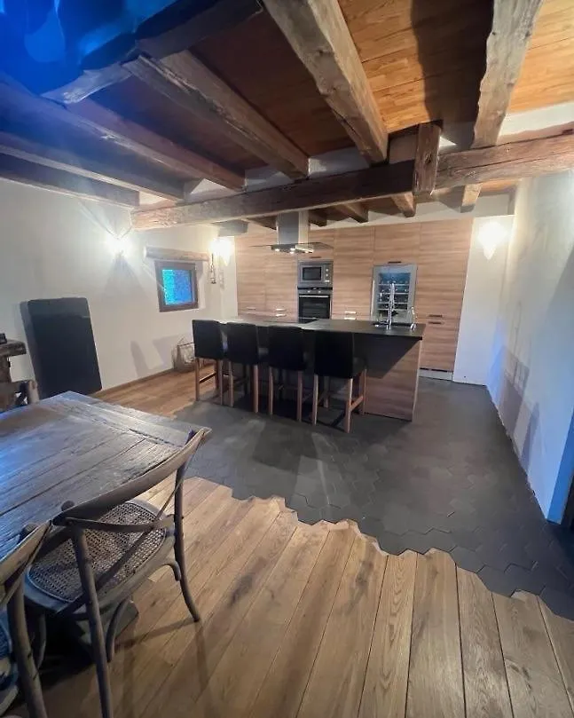 Chalet Spacieux Et Authentique 12 Personnes Allos
