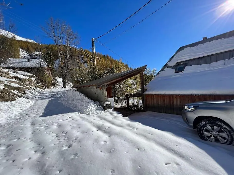 Chalet Spacieux Et Authentique 12 Personnes Allos