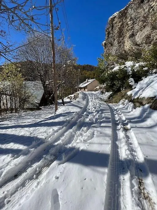 Chalet Spacieux Et Authentique 12 Personnes Allos